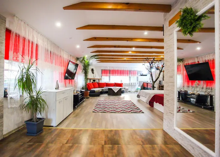 Homestay Madi - Close To *