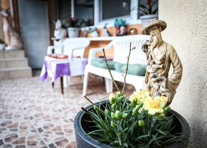 Homestay Madi - Close To *