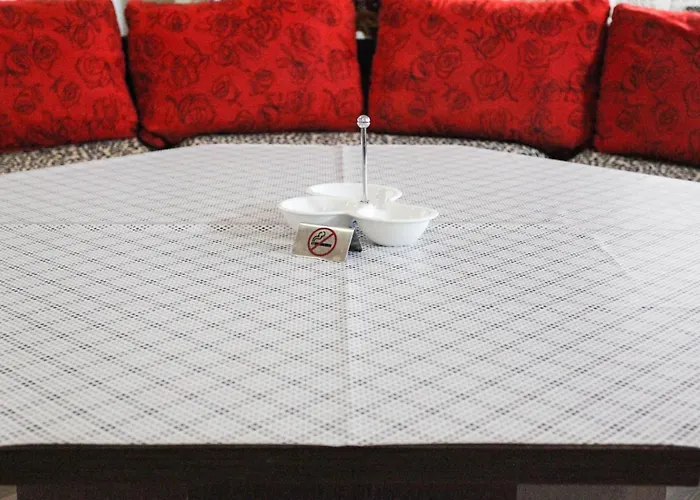 Madi - Close To Séjour chez l'habitant *